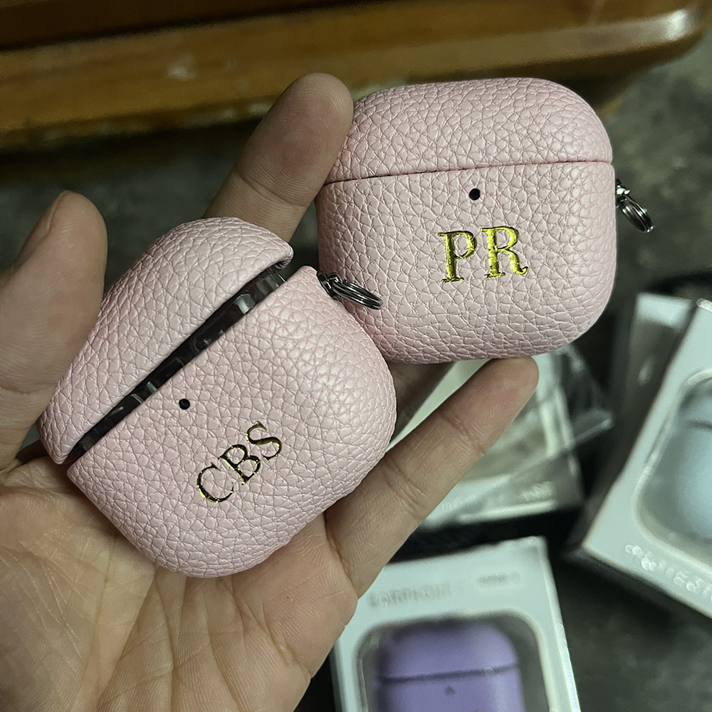 رسائل أولية شخصية تخصيص سماعة  - مراجعة Monogram Keychain Leather وسعره